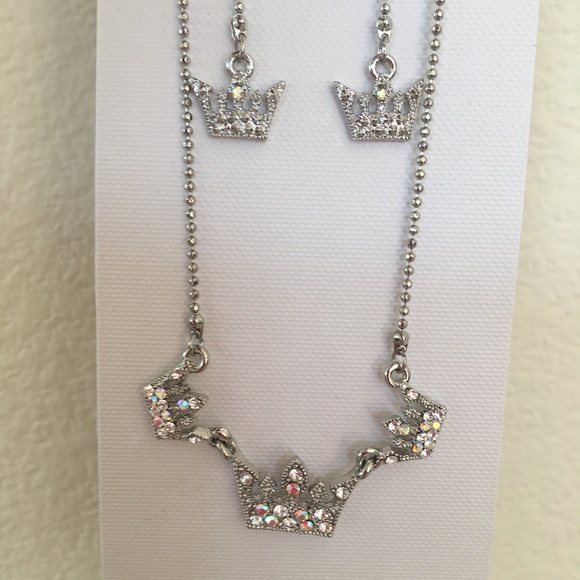 Jewelry - NWT Crown Necklace Genuine‎ Crystal w/Earrings